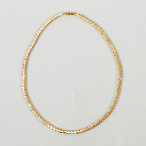 COLLIER, 18k guld, vikt ca 11,8 g
