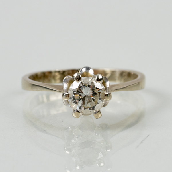 ENSTENSRING, 18k vitguld, briljantslipad diamant ca 0.38 ct, tot vikt ca 1,8 g