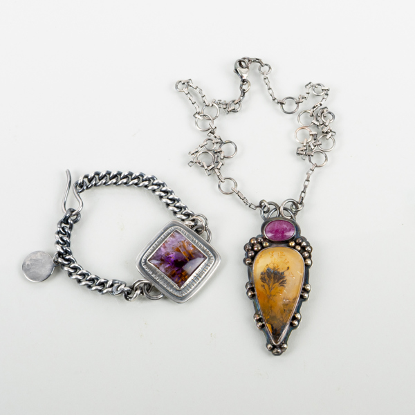 COLLIER OCH ARMBAND, sterlingsilver, med ädelstenar, 1900-/2000-tal