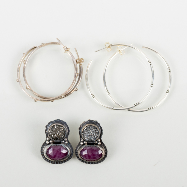ÖRHÄNGEN, 3 par, silver, bla med ädelstenar, 1900-/2000-tal