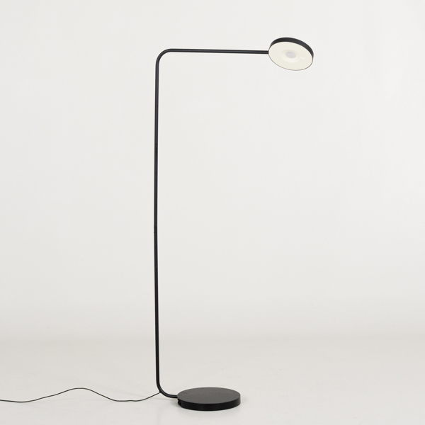 GOLVLAMPA, svart metall, "Ypperlig", HAY för Ikea, 2000-tal