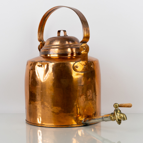 KANNA, med tappkran, koppar, 1800-/1900-tal, större modell