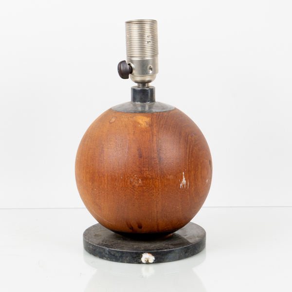 BORDSLAMPSFOT, trä och nysilver, art déco, 1920-/30-tal