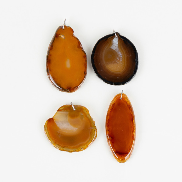 HÄNGEN, 4 st, agat, sannolikt 1900-talets mitt