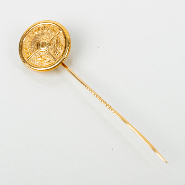 PIN, 18k guld, Källanders, vikt ca 3,5 g