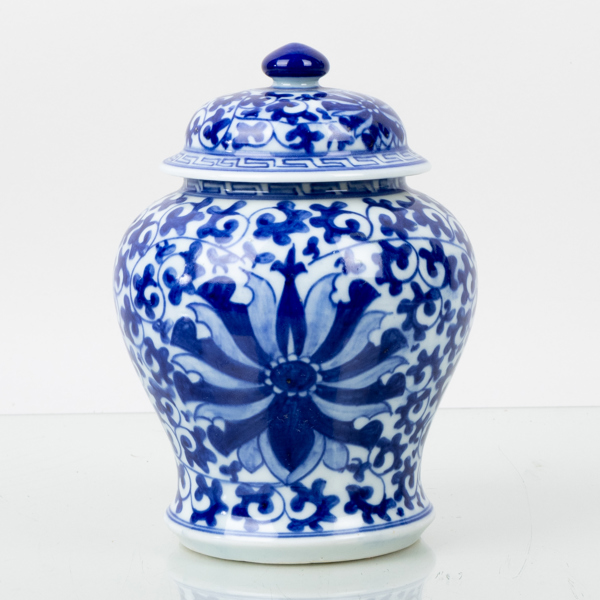 LOCKURNA, porslin, Kina, sannolikt sent 1900-tal