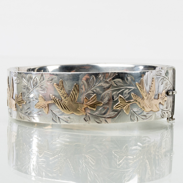 ARMRING, silver, förgylld dekor, sannolikt 1900-talets första hälft