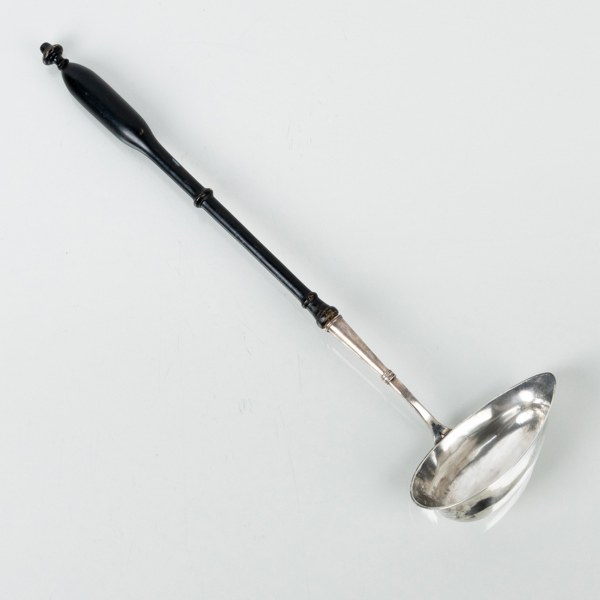 SOPPSLEV, silver och trä, 1800-tal, tot vikt ca 106 g