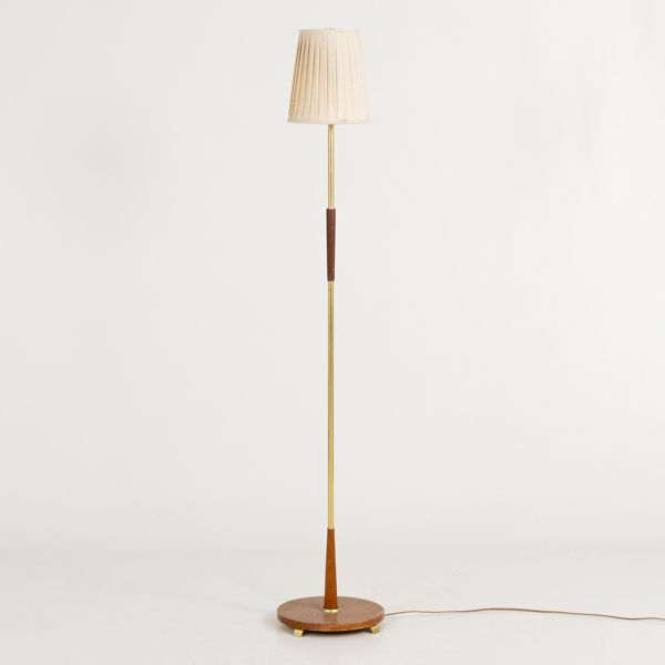 GOLVLAMPA, teak och mässing, 1900-talets mitt