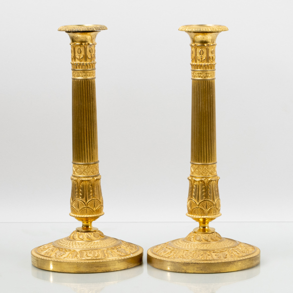 LJUSSTAKAR, 1 par, förgylld brons, empire, Frankrike, 1800-talets första hälft 