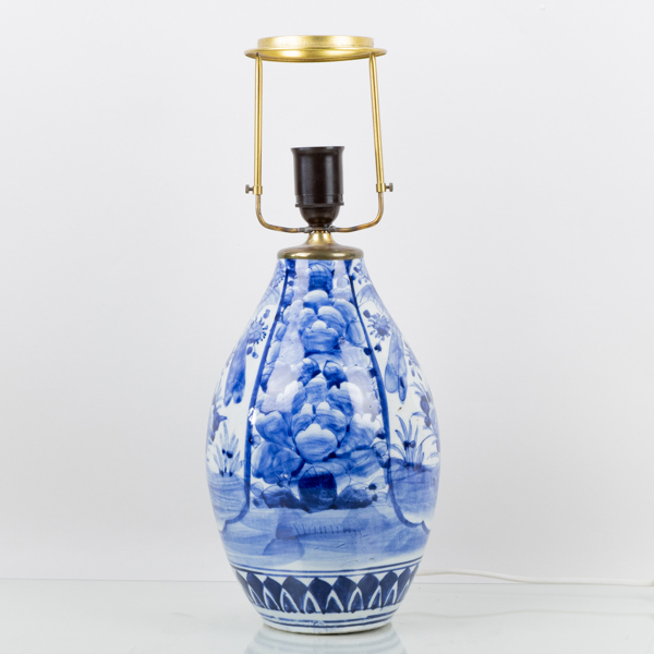 BORDSLAMPA, porslin, orientalisk, sannolikt 1800-tal