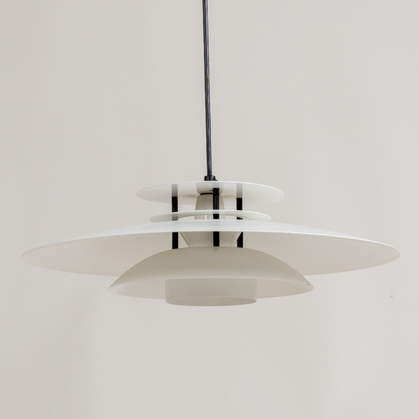 TAKLAMPA, vit metall, 1900-/2000-tal