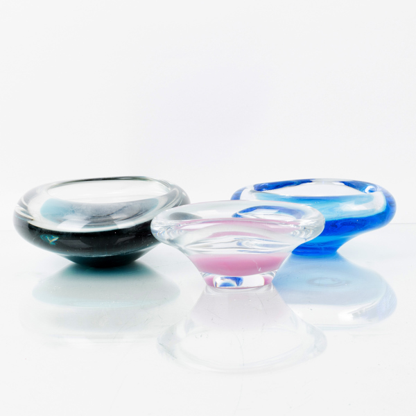 SKÅLAR, 3 st, glas, bla Vicke Lindstrand, Kosta