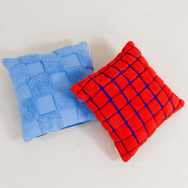 KUDDAR, 2 st, textil, Jotex, samtida