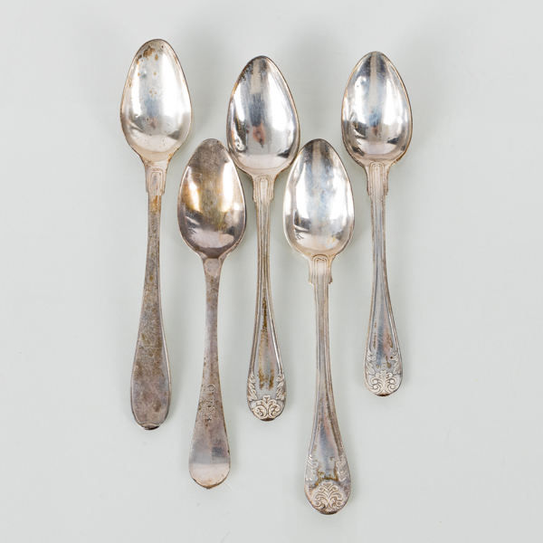 KAFFESKEDAR, 5 st, silver, mestadels 1800-tal, tot vikt ca 74 g