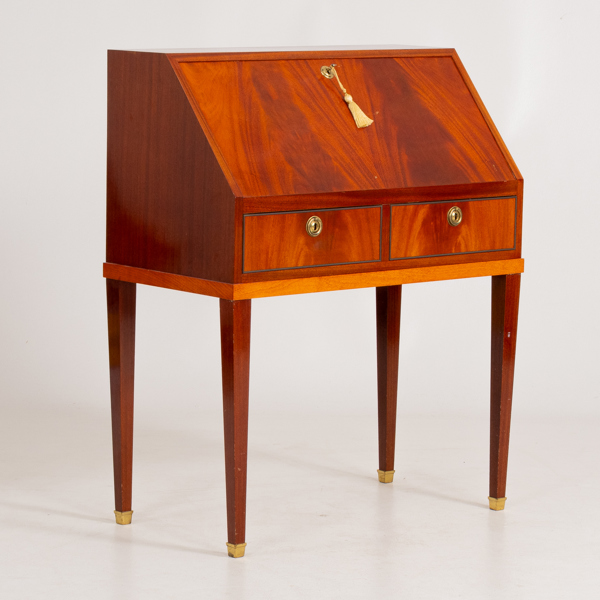 SEKRETÄR, gustaviansk stil, 1900-talets första hälft 