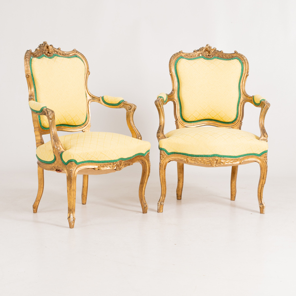 KARMSTOLAR, 1 par, rokokostil, 1800-/1900-tal