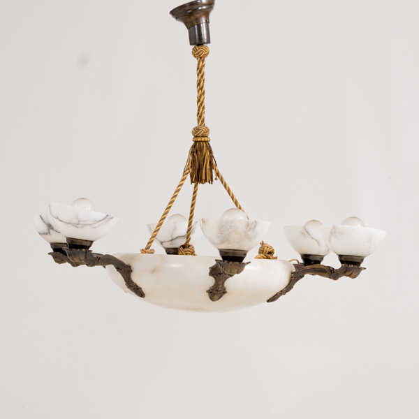 TAKKRONA, mässing och alabaster, 1900-talets första hälft, större modell