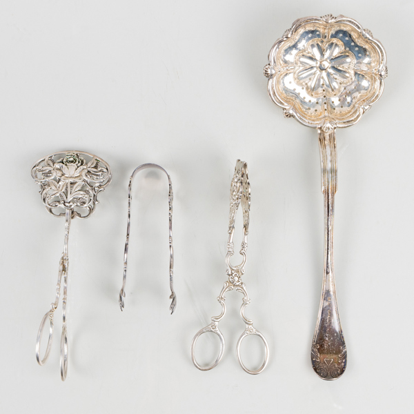 SERVERINGSBESTICK, 4 del, silver, tot vikt ca 140 g