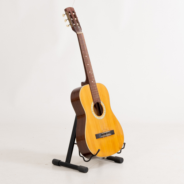 GITARR, akustisk, 1900-tal