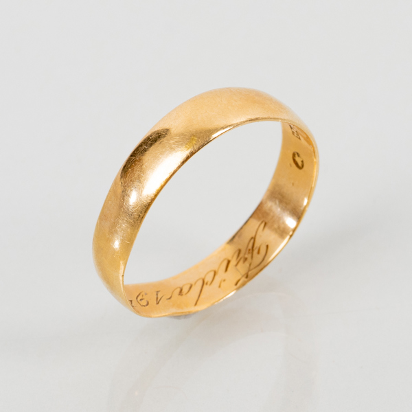 RING, 18k guld, vikt ca 2,8 g