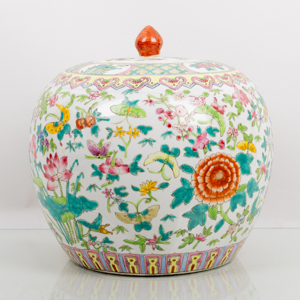 BOJAN, med lock, porslin, Kina, 1800-/1900-tal