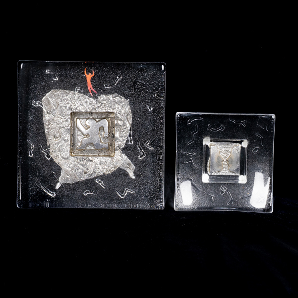 BERTIL VALLIEN, 2 st, skålfat, glas, "Domino", Kosta Boda