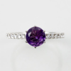 RING, 18k vitguld, med ametist och briljantslipade diamanter
