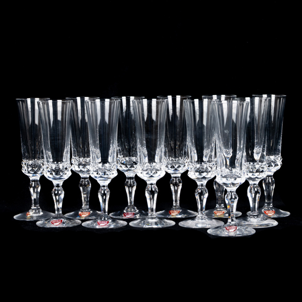 INGEBORG LUNDIN, 12 st, snapsglas, "Silvia", Orrefors