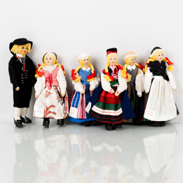 FOLKDRÄKTSDOCKOR, 6 st, Charlotte Weibull, "Costume doll", Sverige