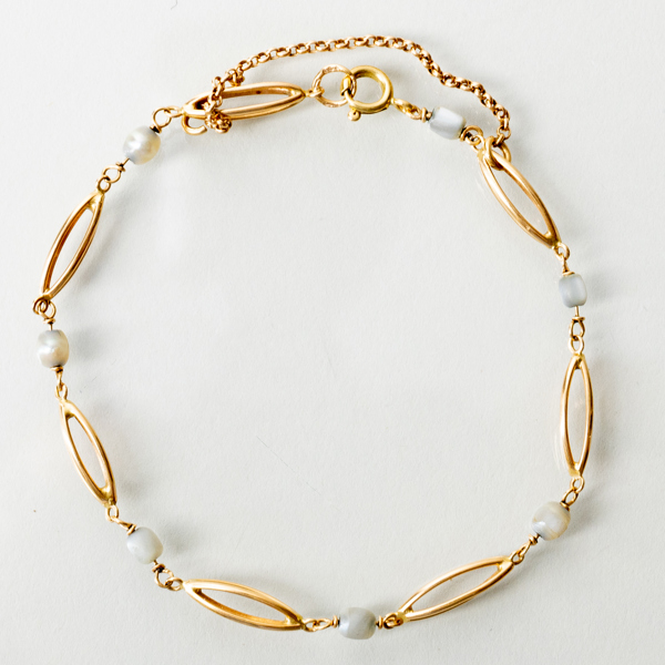 ARMBAND, 18k guld, tot vikt ca 4 g