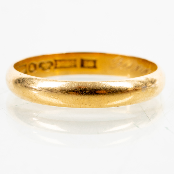 RING, 18k guld, vikt ca 4,8 g