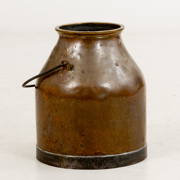 MJÖLKKANNA, koppar, 1800-tal