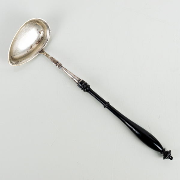 SOPPSLEV, silver, P Erlandsson, 1906, tot vikt ca 140 g