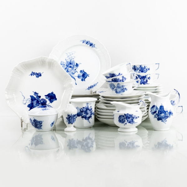 SERVISPORSLIN, 41 del, porslin, "Blå Blomst", Royal Copenhagen