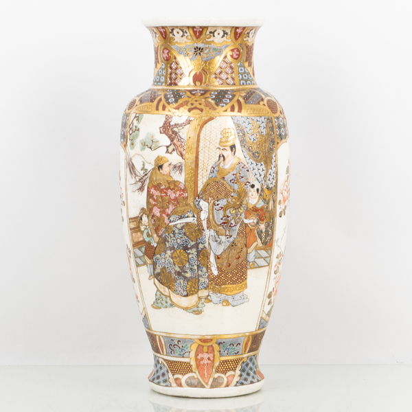 VAS, porslin, Japan, Satsuma, Edo-period (1603-1868), 1800-tal