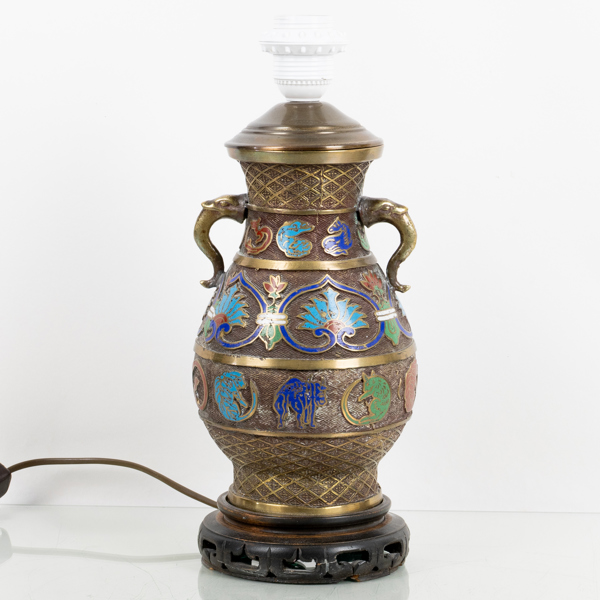 BORDSLAMPA, cloisonné, Japan, 1900-tal