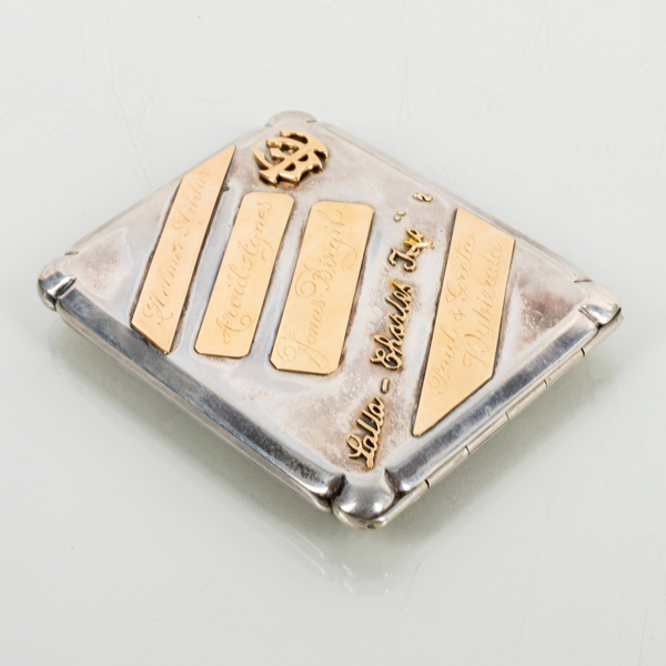 CIGGARETTETUI, silver, 1900-tal, tot vikt ca 140 g