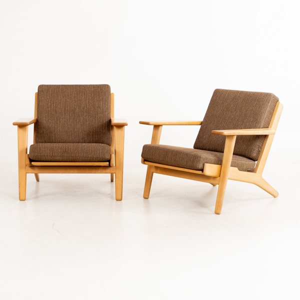 HANS J WEGNER, 1 par fåtöljer, "Ge-290", Getama Gestad Danmark, 1900-talets mitt