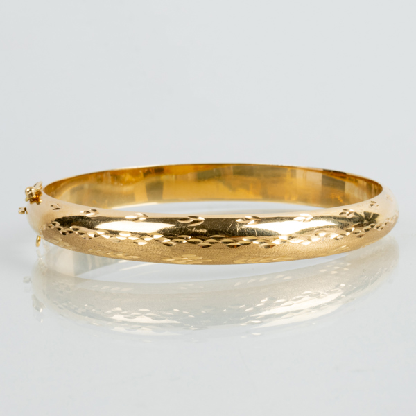 ARMRING, 18k guld, vikt ca 16 g 