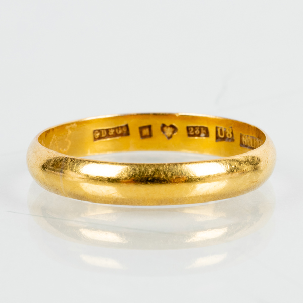 RING, 23k guld, vikt ca 3,9 g