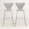 ARNE JACOBSEN, 1 par, barstolar, "Sjuan", Fritz Hansen, år 2019
