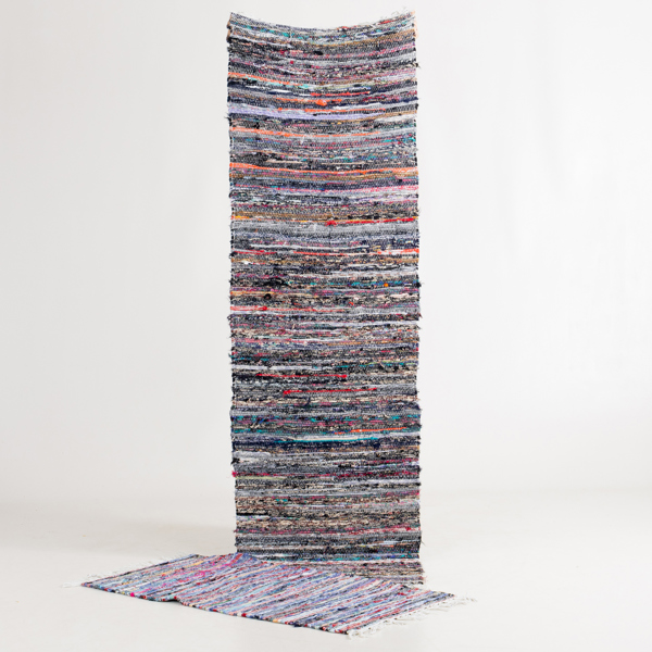 TRASMATTOR, 2 st, 1900-talets andra hälft, ca 58 x 115 samt 64 x 225 cm