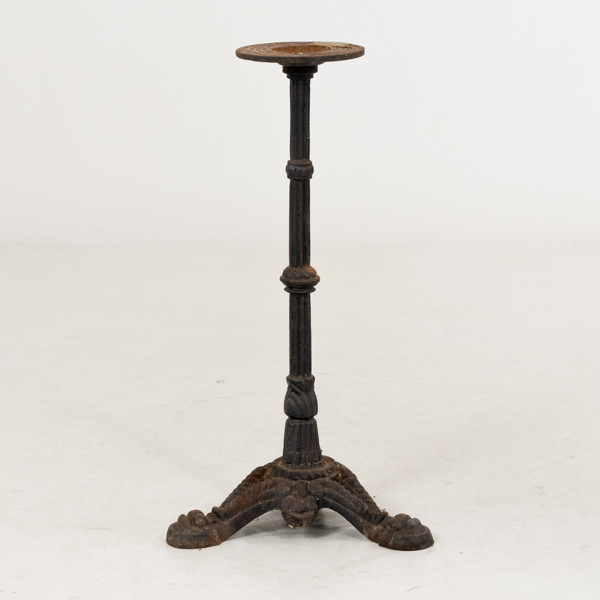 TRÄDGÅRDSBORDSUNDEREDE, gjutjärn, 1900-/2000-tal