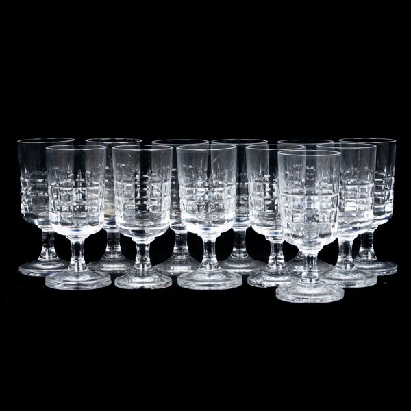 VICKE LINDSTRAND, 12 st, likörglas, "City", Kosta