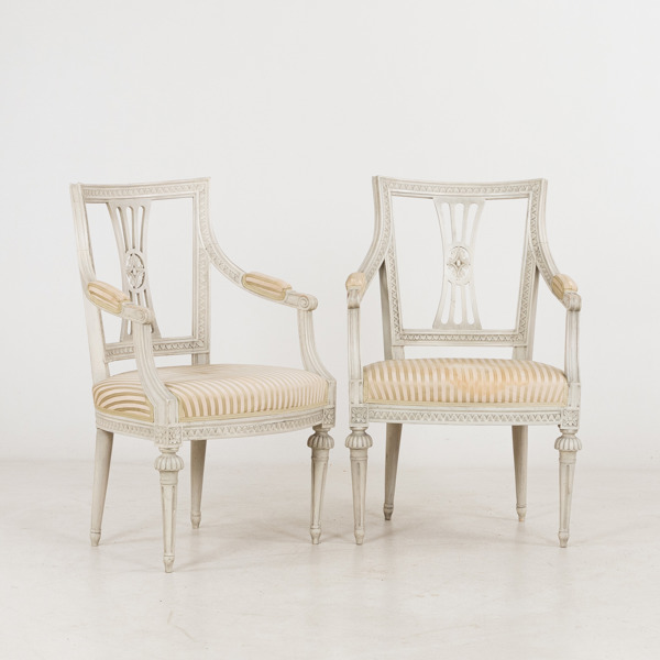 KARMSTOLAR, 1 par, 1700-/1800-tal, märkta AAS