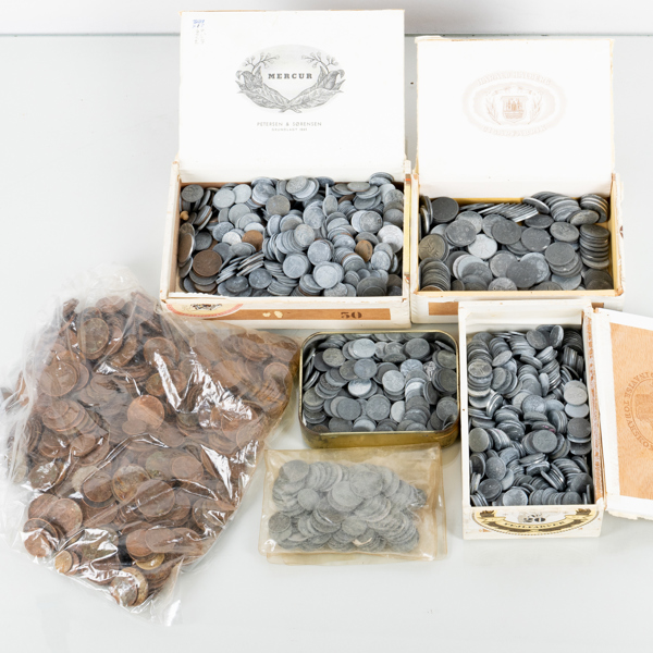SAMLING MYNT, olika valörer, mestadels Svenska och Danska 1900-tal, total vikt ca 5 kg
