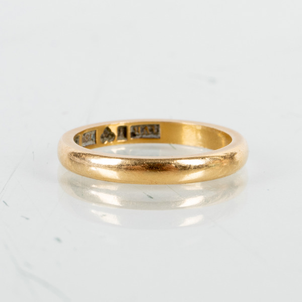 RING, 18k guld, vikt ca 3,8 g