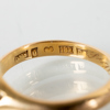 RING, 18k guld, med vit sten, vikt ca 4 g