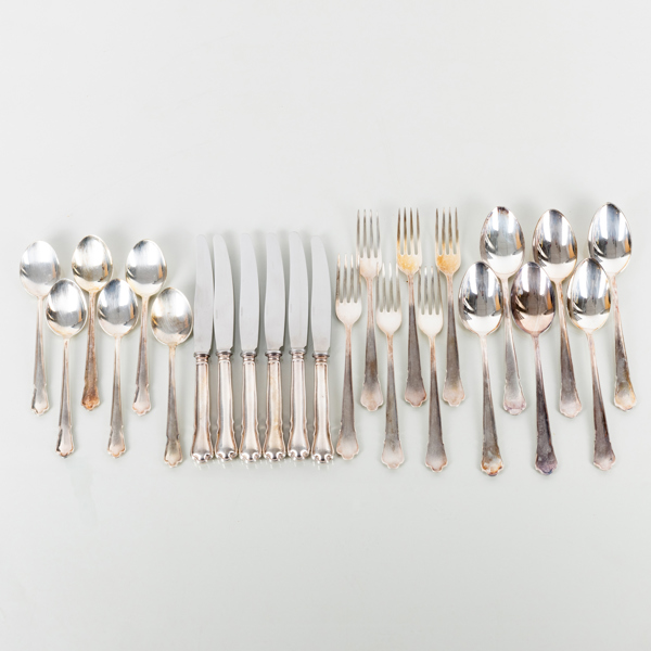 BETICKUPPSÄTTNING, 24 del, silver, Chippendale, GAB, 1970-tal, tot vikt exkl knivar med blad i rostfritt stål ca 595 g